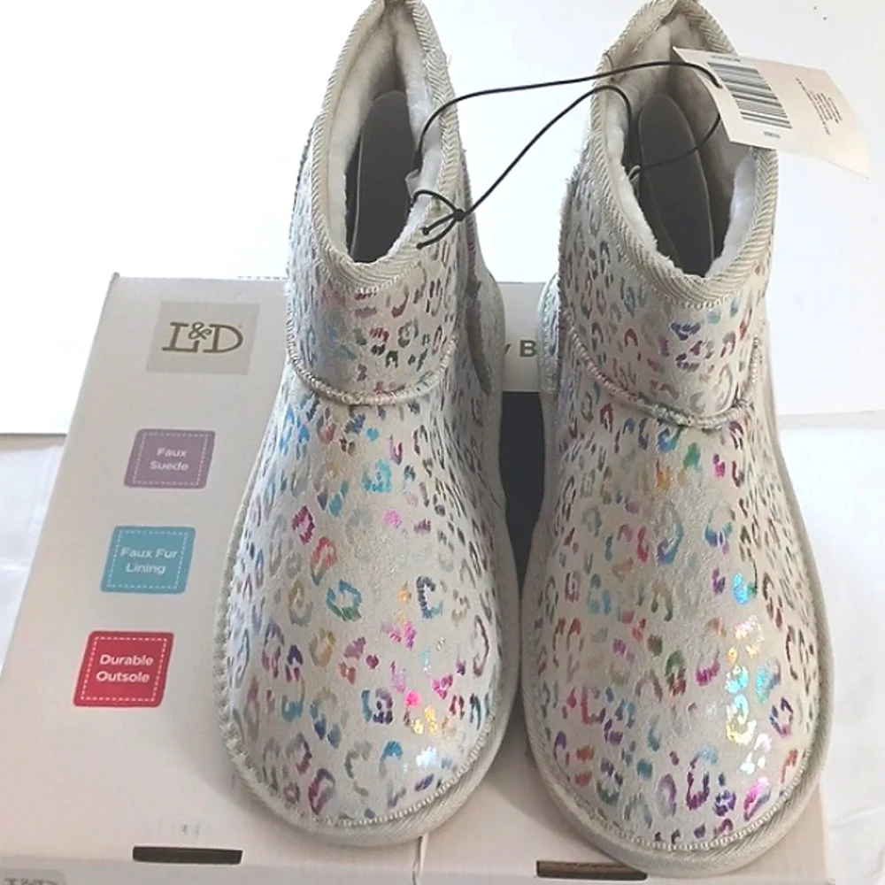 NWT Cute Girl's Cozy Multi-Color Faux Suede Boots Size 7 - Picture 7 of 15